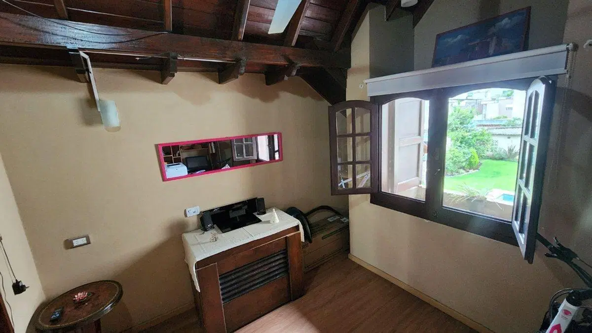 CASA 5 AMBIENTES EN VENTA HAEDO MORON CHALET 3