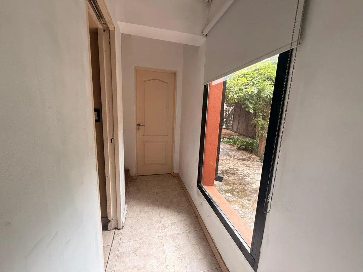 CASA EN VENTA EN MONTE. MODERNA Y LUMINOSA 3