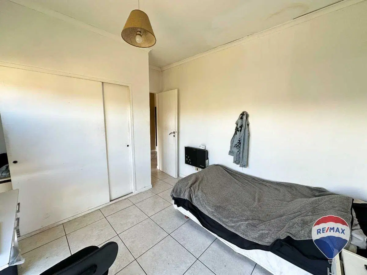 CASA EN VENTA EN BARRIO EL LAUQUEN CON PILETA 4