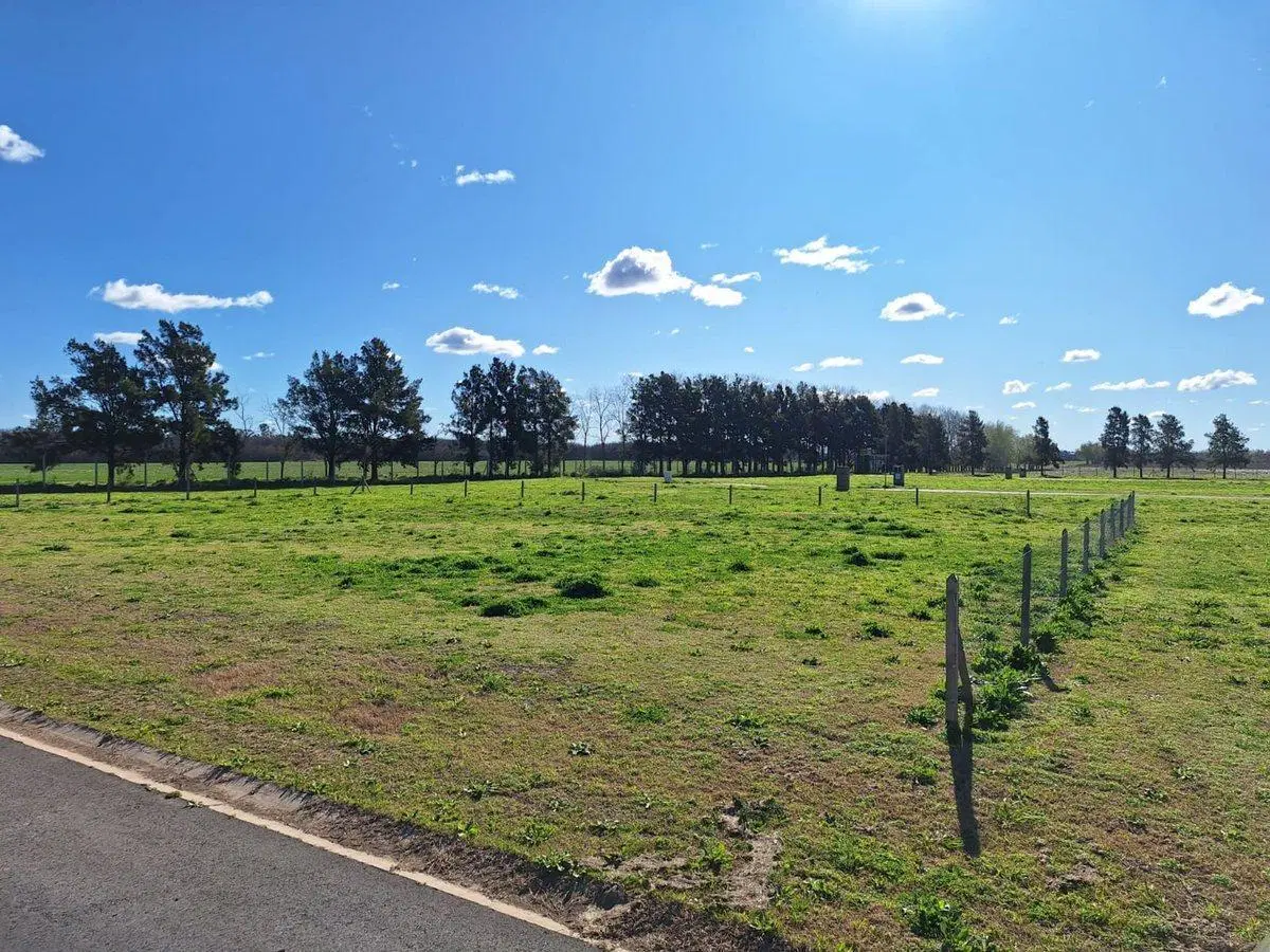 LOTE EN VENTA EN SANTA PAULA 3