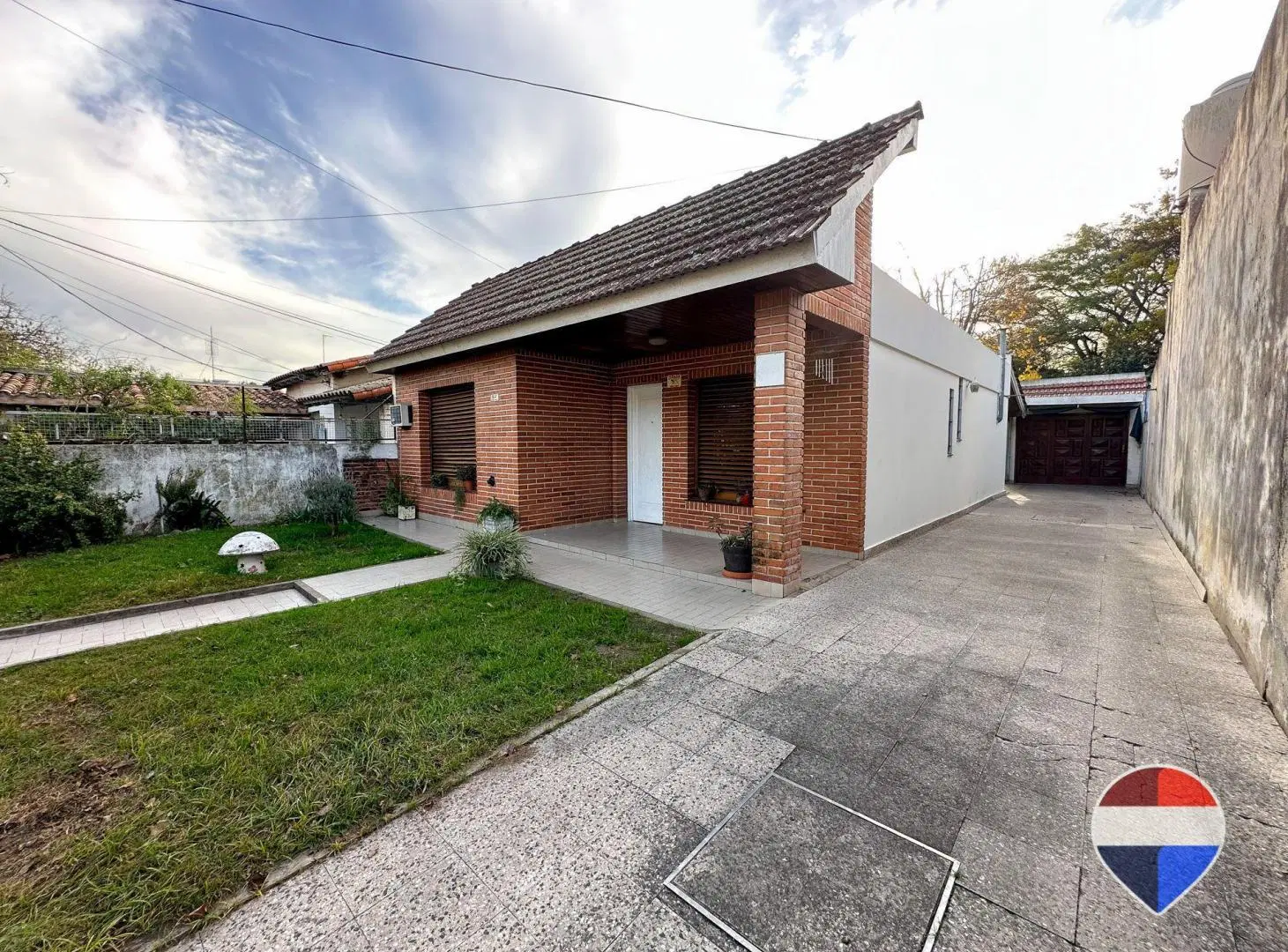 CASA 4 AMBIENTES EN VENTA MONTE GRANDE 4