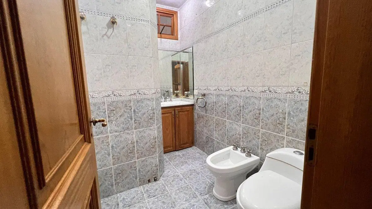 CASA 6 AMBIENTES EN VENTA MONTE GRANDE CON GARAGE 5