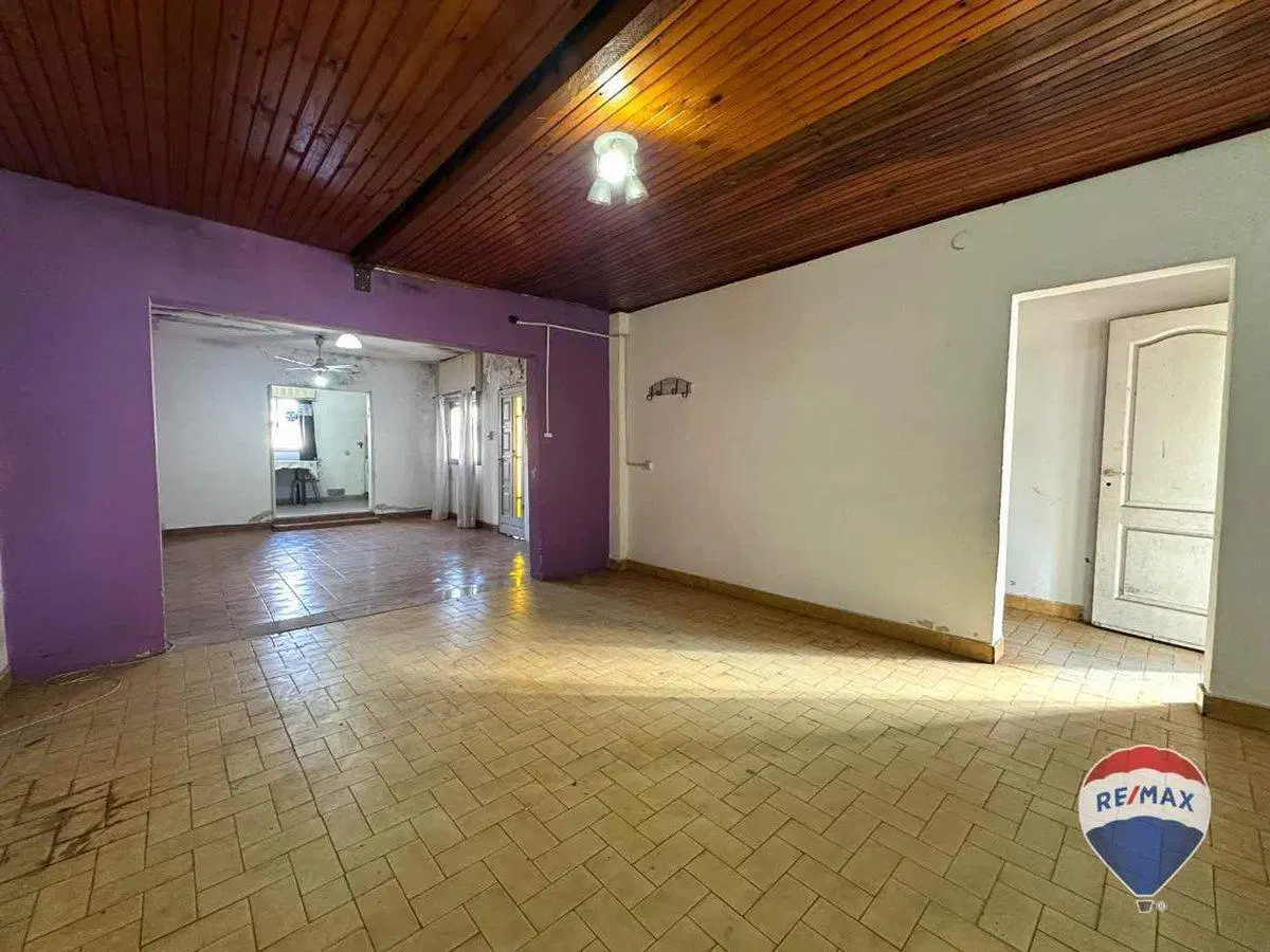 CASA DOS AMBIENTES VENTA MONTE GRANDE A RECICLAR 4