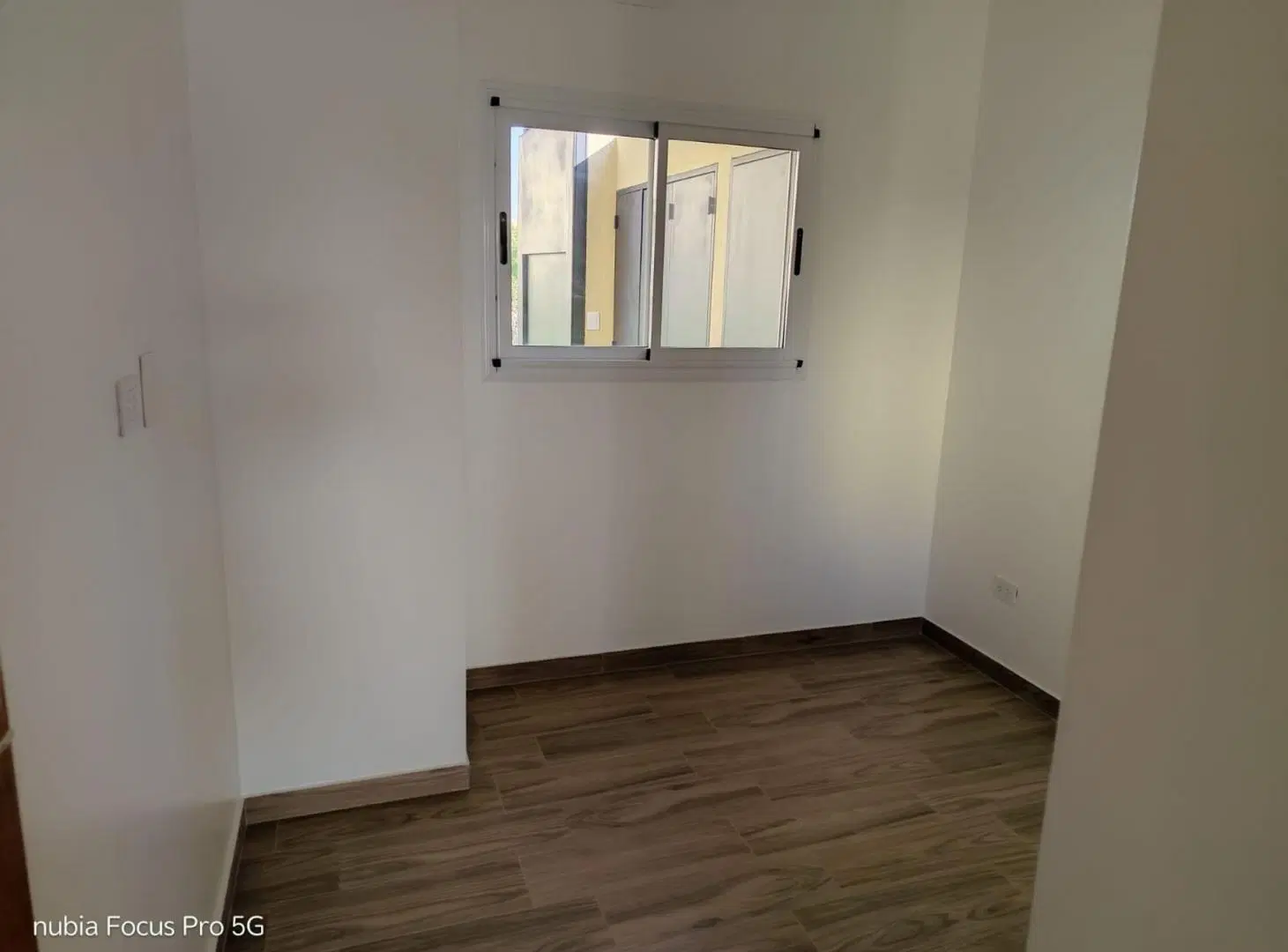 CASA 4 AMBIENTES EN ALQUILER MONTE GRANDE 5
