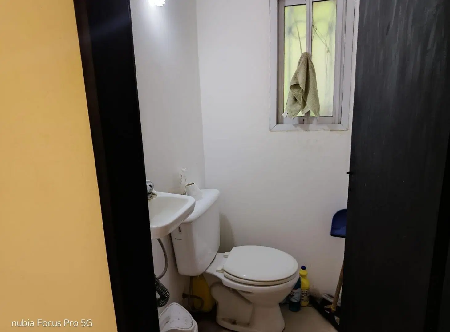 LOCAL COMERCIAL EN ALQUILER – MONTE GRANDE 5