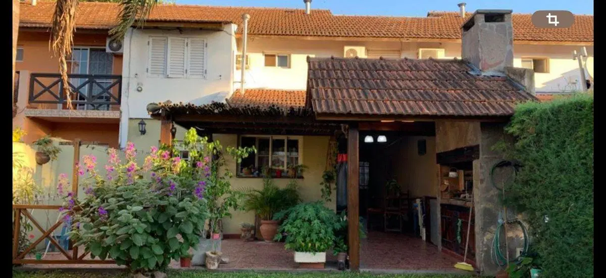 CASA DUPLEX 3 AMB BARRIO LOS ROBLES EN BURZACO 4