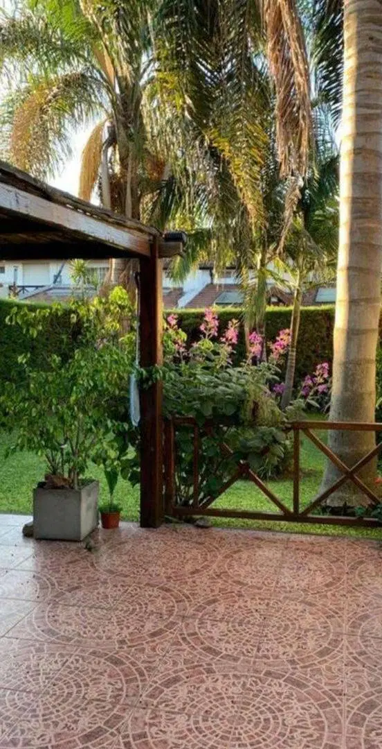 CASA DUPLEX 3 AMB BARRIO LOS ROBLES EN BURZACO 3