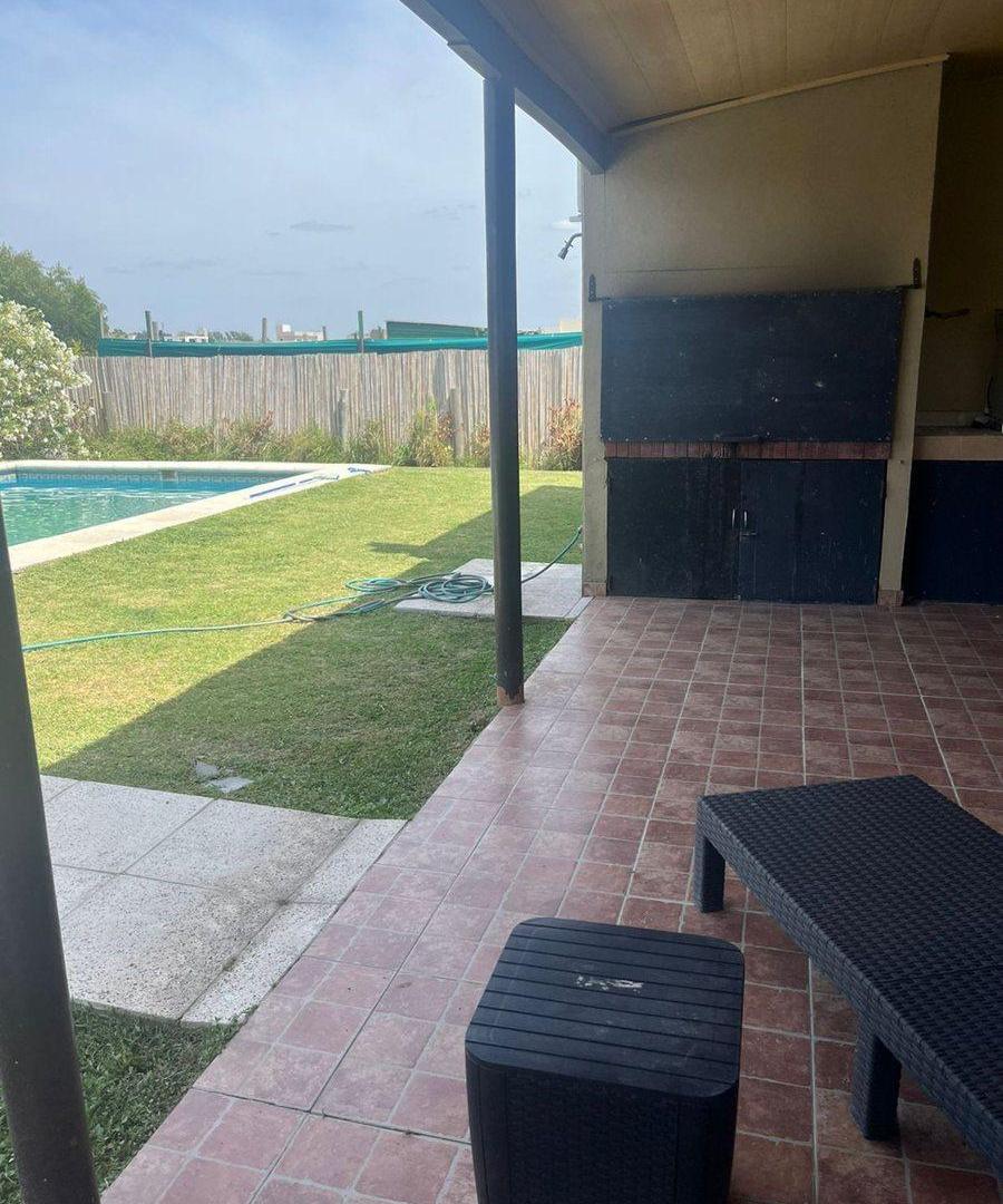 CASA CON PILETA ALQUILER BARRIO CERRADO CANNING