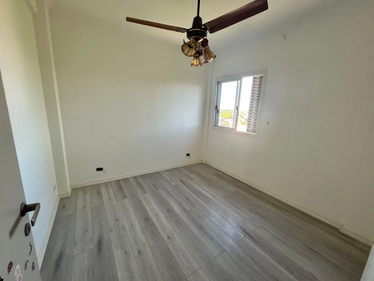 DEPARTAMENTO 4 AMBIENTES EN VENTA SANTOS TESEI 2