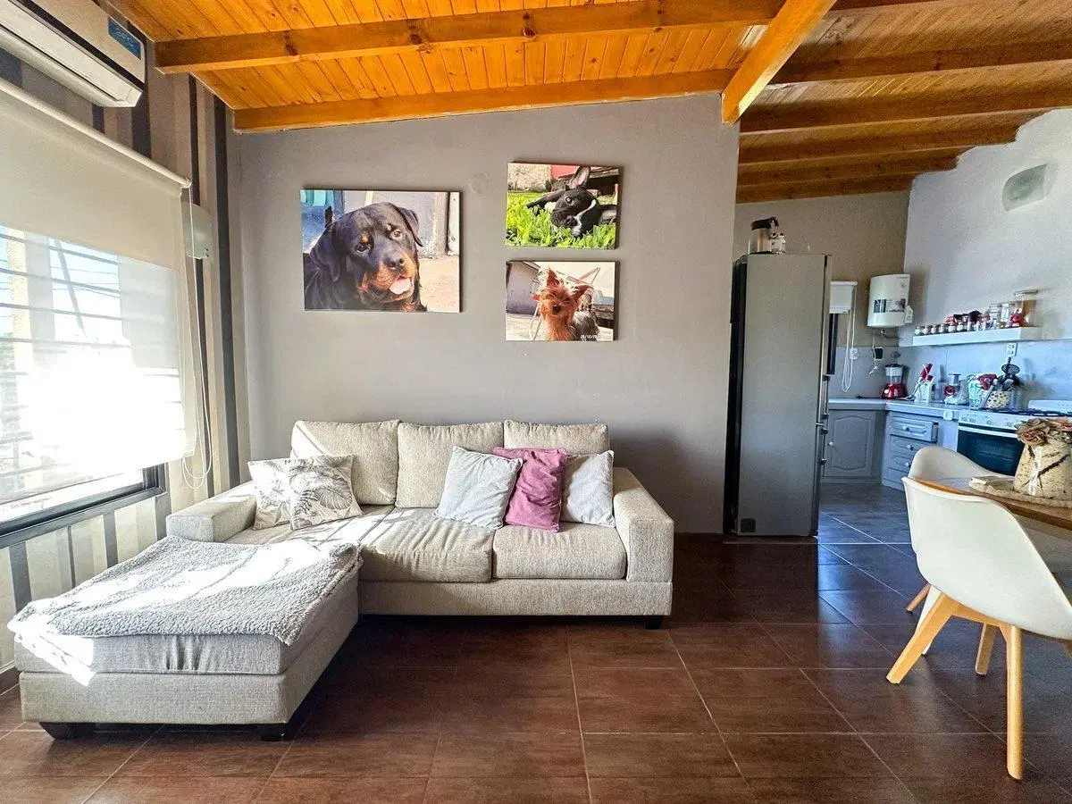 CASA 5 AMBIENTES EN VENTA LUIS GUILLON CON PILETA 2