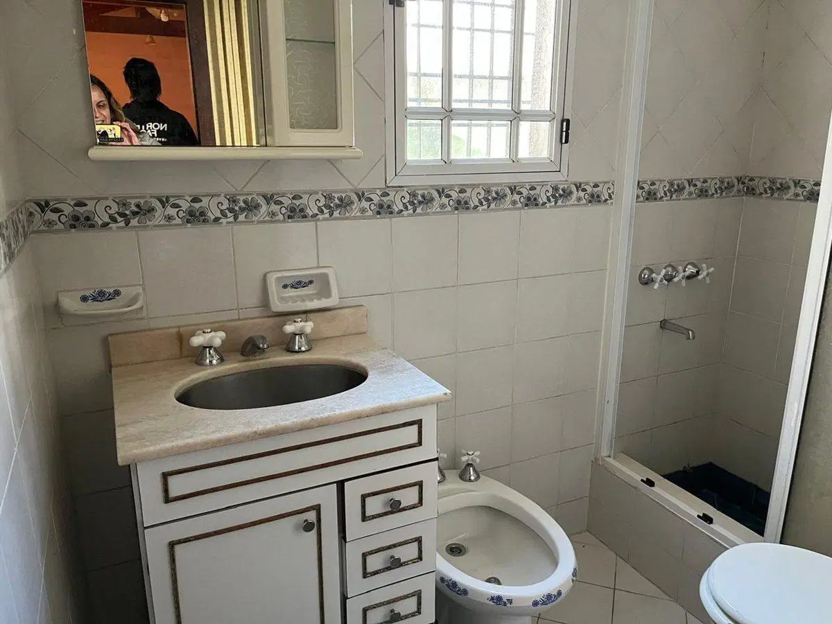 VENTA CASA 4 AMBIENTES EN TEMPERLEY 4
