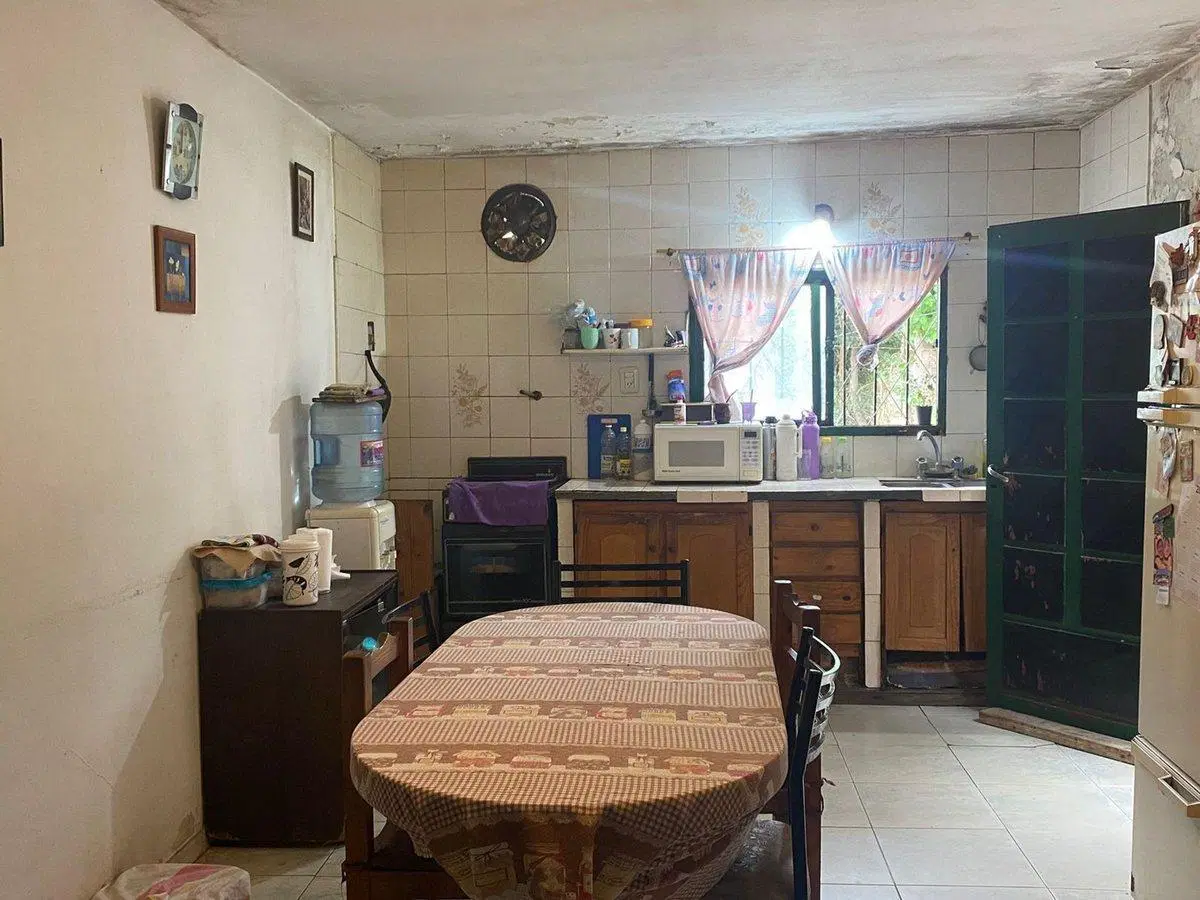 CASA 3 AMBIENTES EN VENTA EN GLEW A REFACCIONAR 3