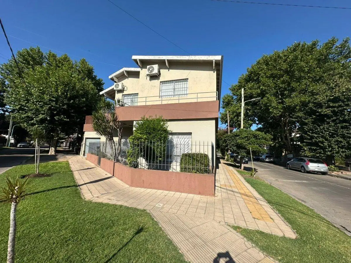 CASA 5 AMBIENTES VENTA LLAVALLOL LOMAS DE ZAMORA 2