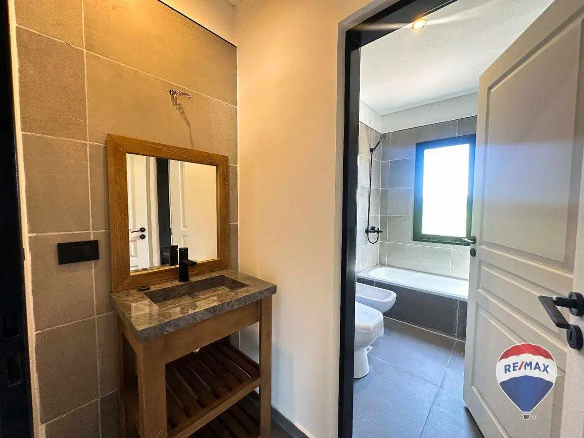 CASA EN VENTA 4 AMBIENTES A ESTRENAR 5