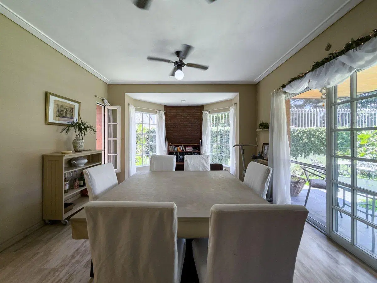 CASA 4 AMBIENTES EN VENTA EN BURZACO APTO CREDITO 3