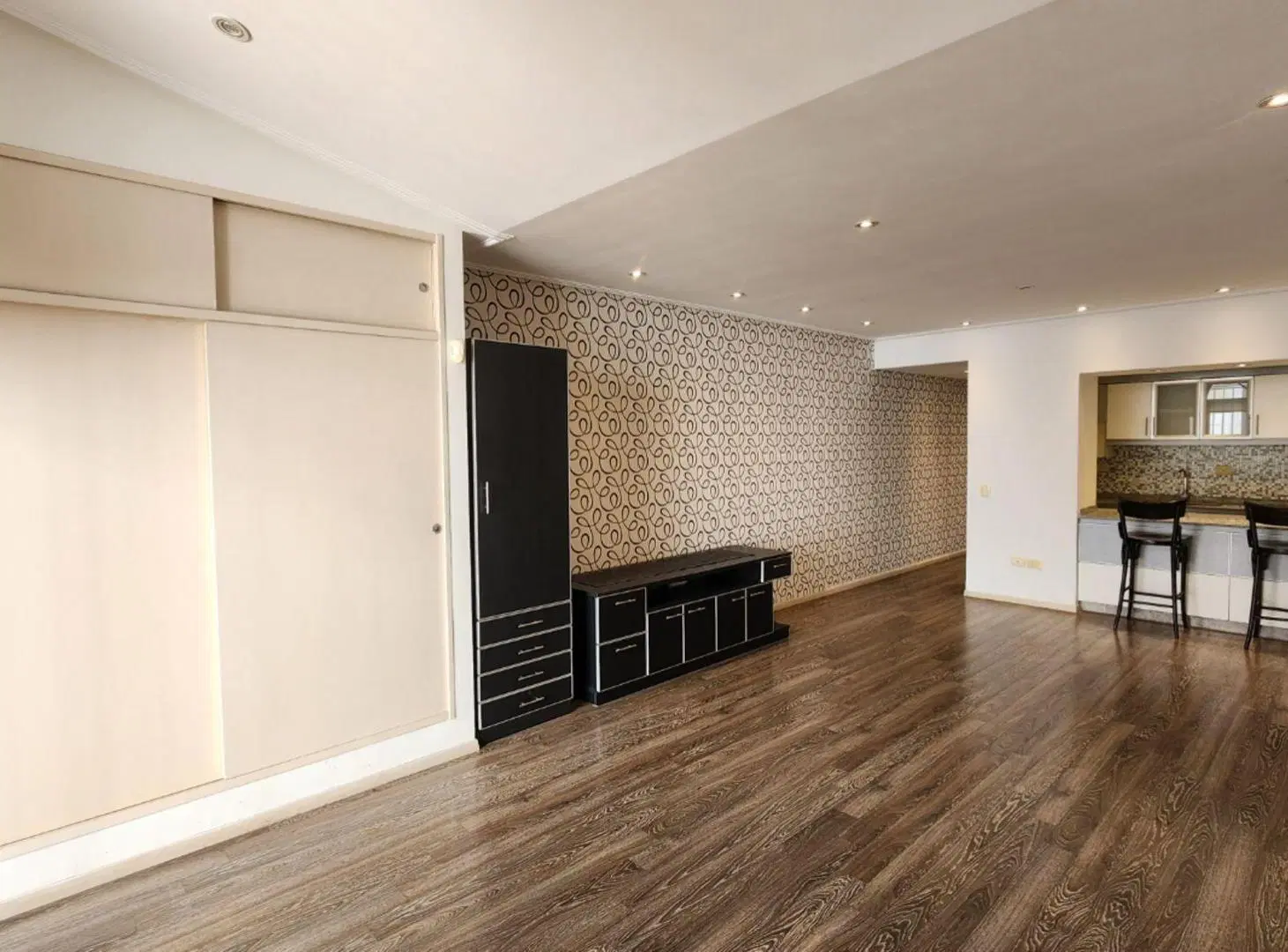 DEPARTAMENTO EN VENTA FLORESTA  PATIO Y PARRILLA 5
