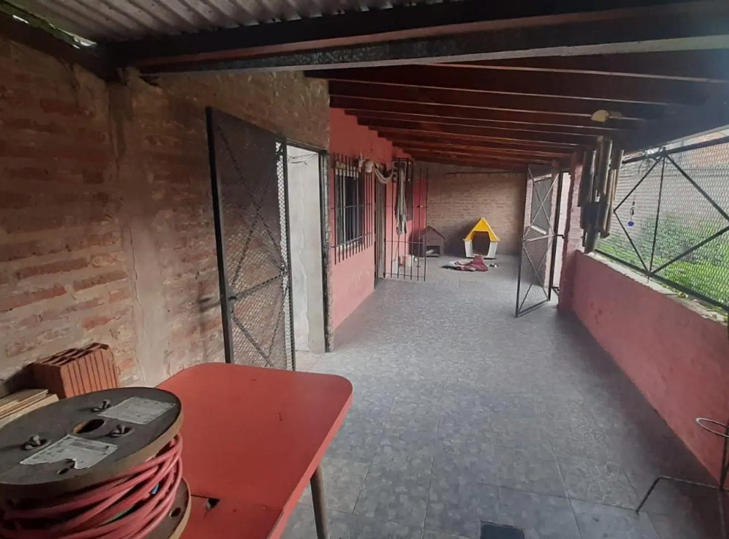 CASA 3 AMBIENTES EN VENTA MONTE GRANDE CON LOCAL 4