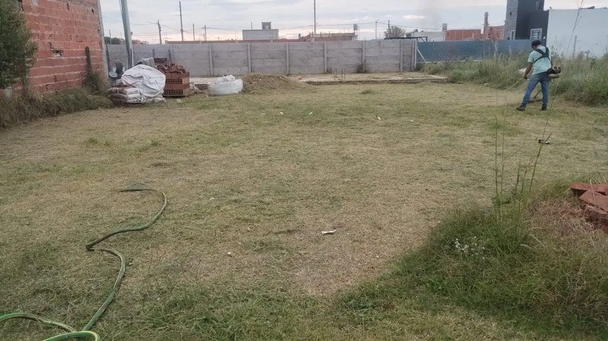 TERRENO EN VENTA EN BARRIO SANTA MARIA DE CAÑUELAS 4