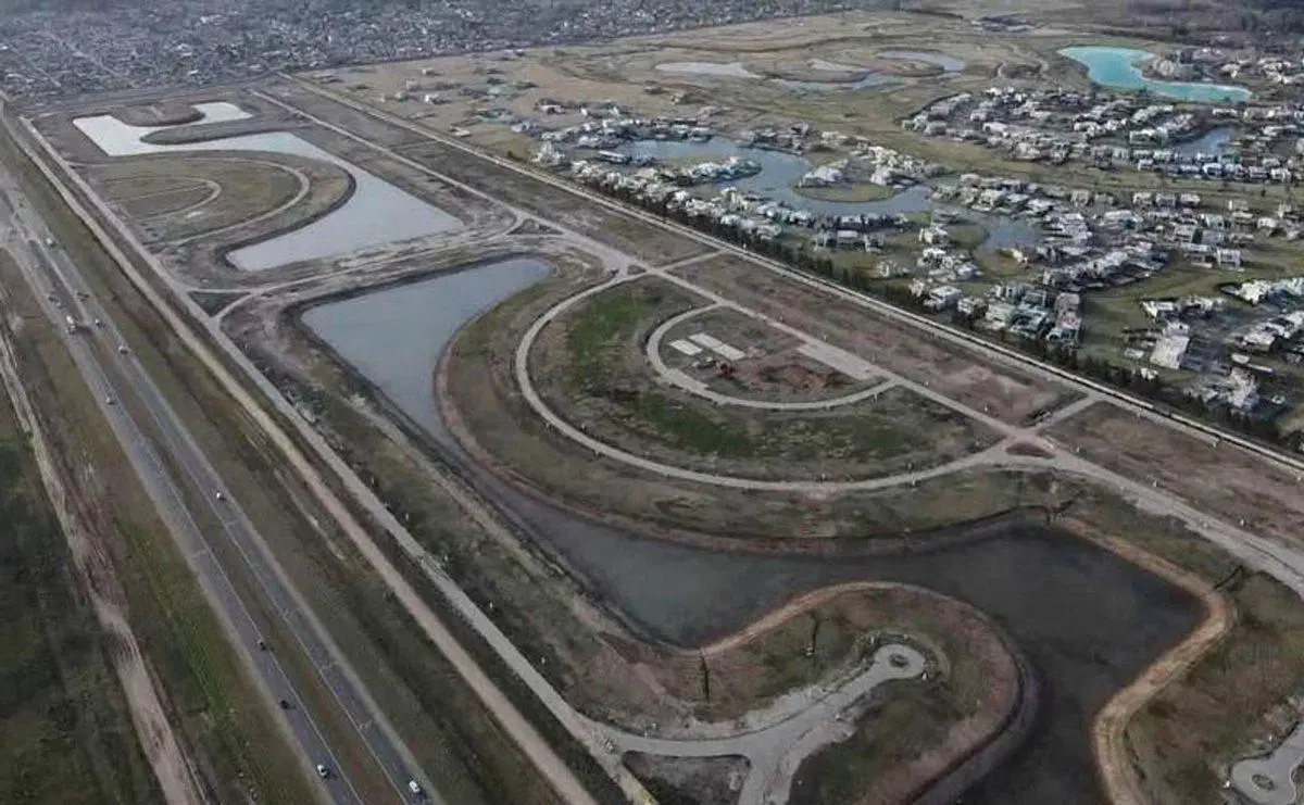LOTE EN VENTA A LA LAGUNA EN DAMASIA AL SUR 2