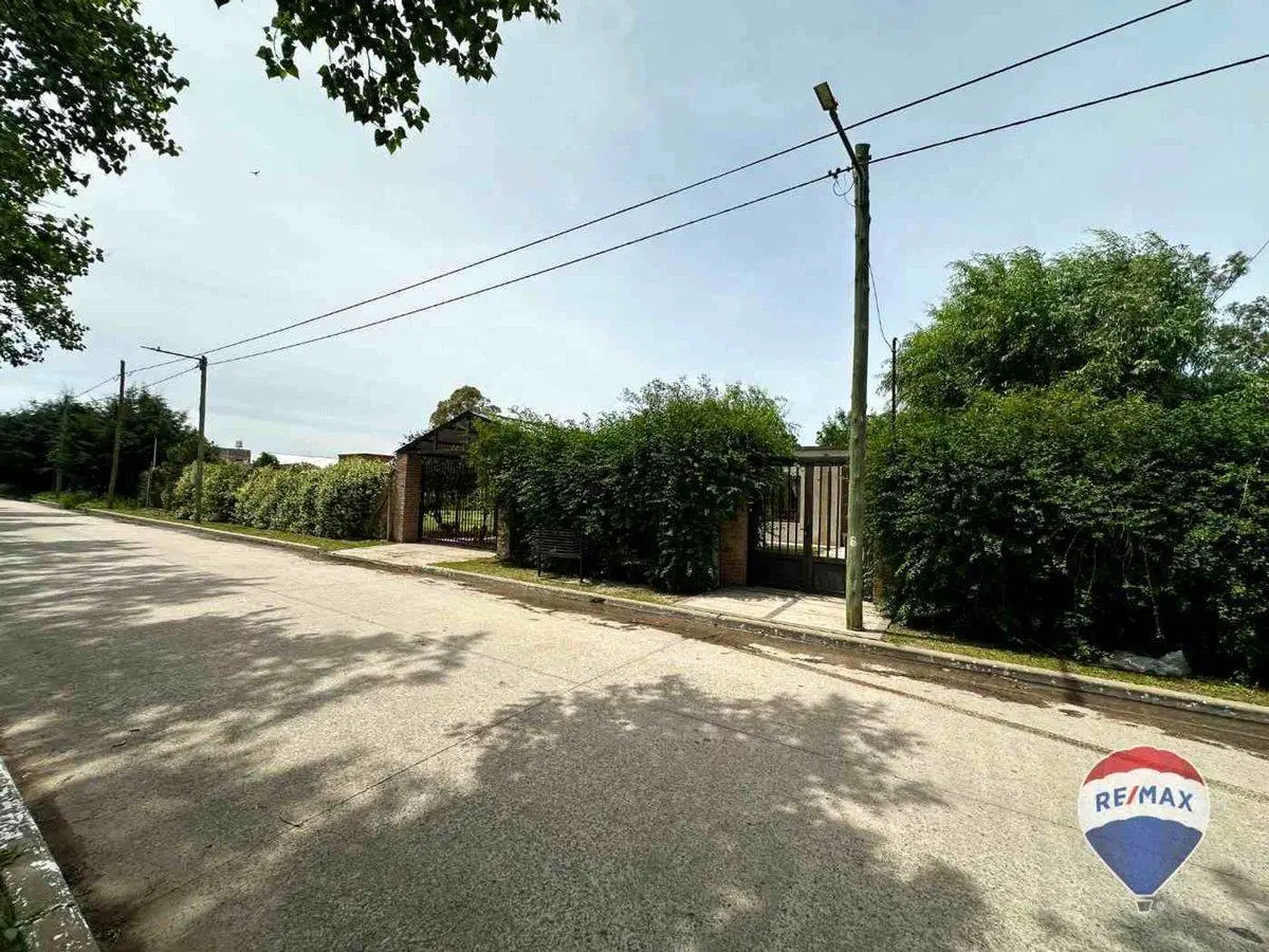 CASA 4 AMBIENTES EN VENTA GUERNICA, CON PILETA 2