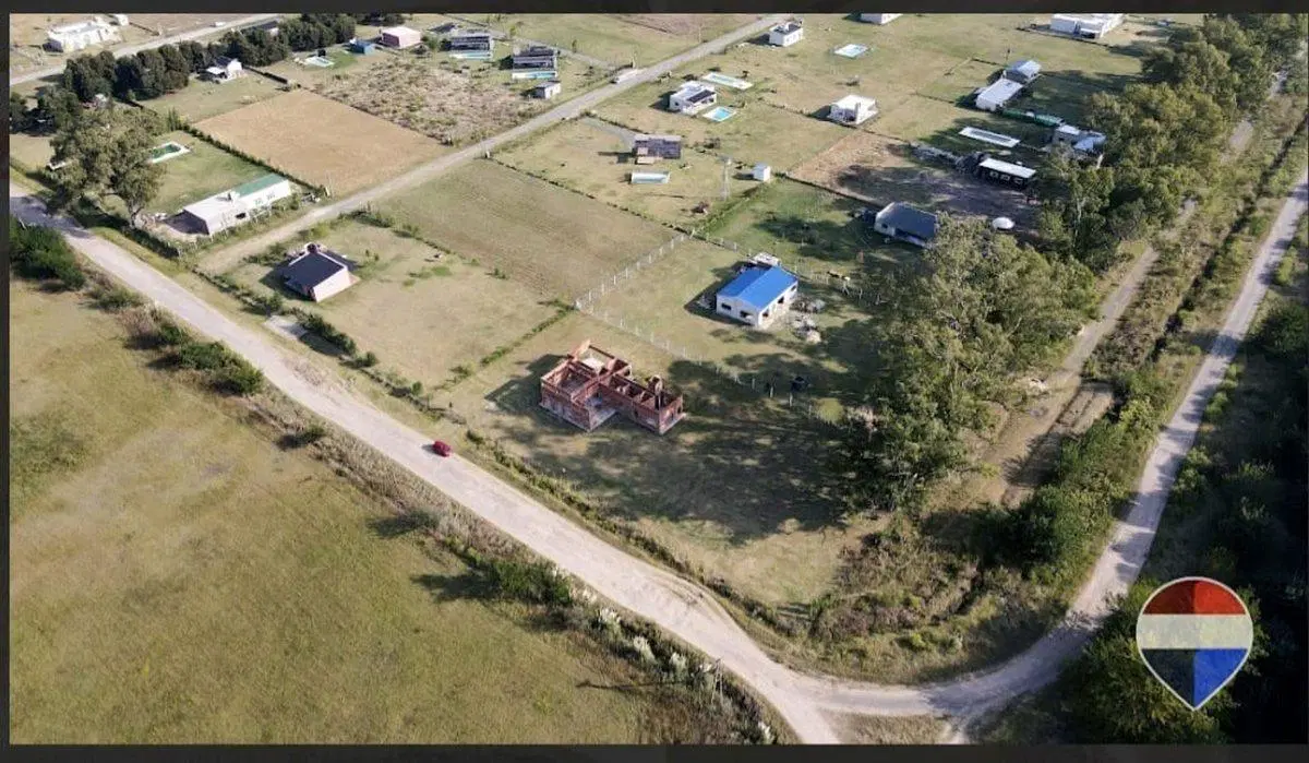 CASA 5 AMBIENTES EN VENTA A TERMINAR EN  CAÑUELAS 5