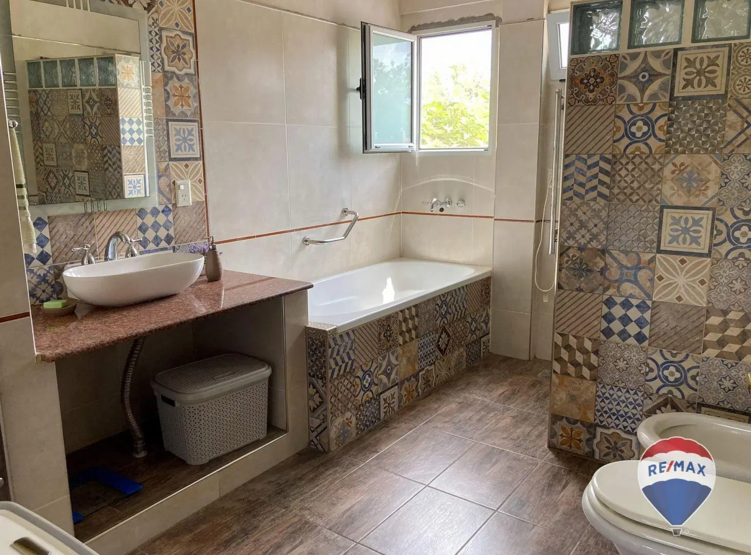 CASA 5 AMBIENTES EN VENTA LA MATANZA CON PILETA 3