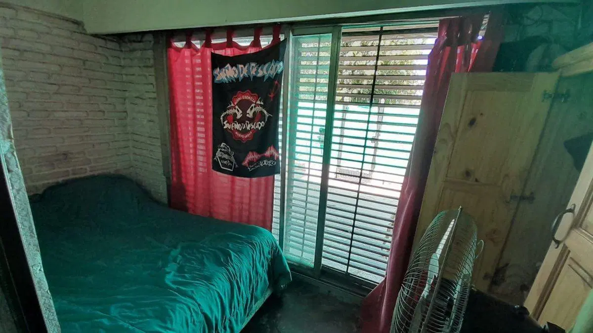 CASA 4 AMBIENTES EN VENTA BURZACO FINANCIA 5