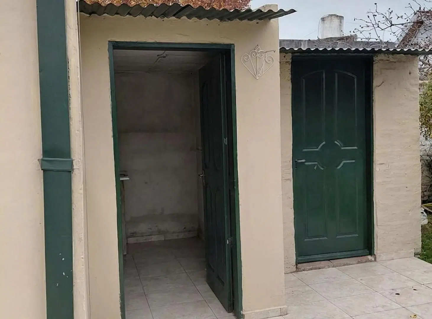 CASA DE 3 AMBIENTES EN VENTA MAS DEPARTAMENTO 4