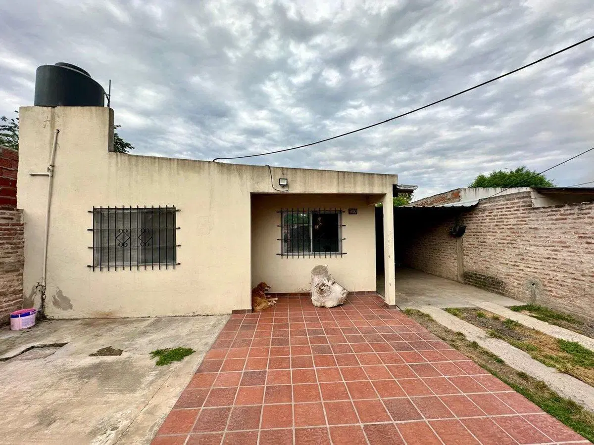 CASA 4 AMBIENTES EN VENTA EN EZEIZA SPEGAZZINI 2