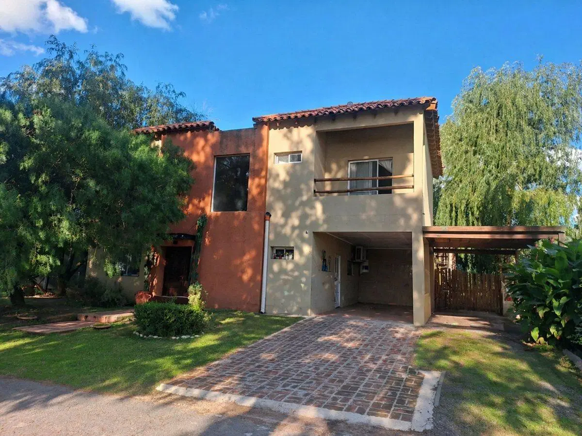CASA 5 AMBIENTES EN VENTA SANTO DOMINGO CON PILETA 5