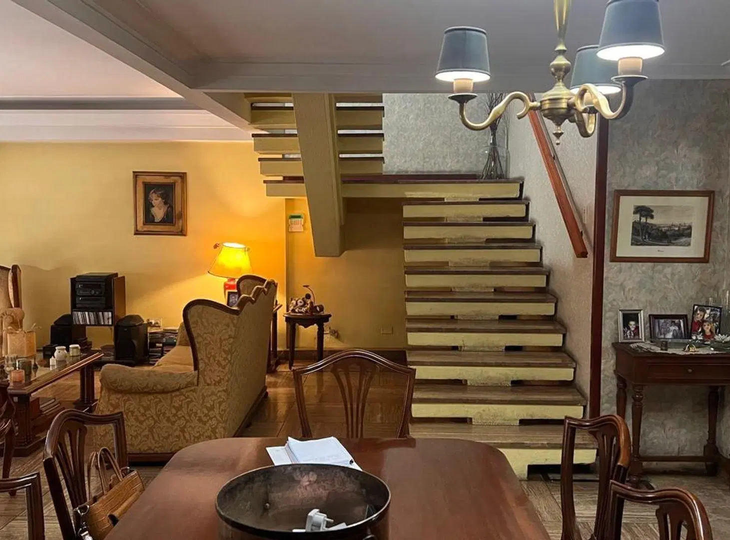 CASA 5 AMBIENTES EN VENTA ADROGUE 4