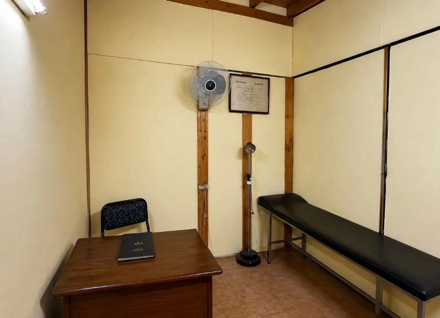 CASA DE 4 AMBIENTES EN VENTA MONTE GRANDE 2