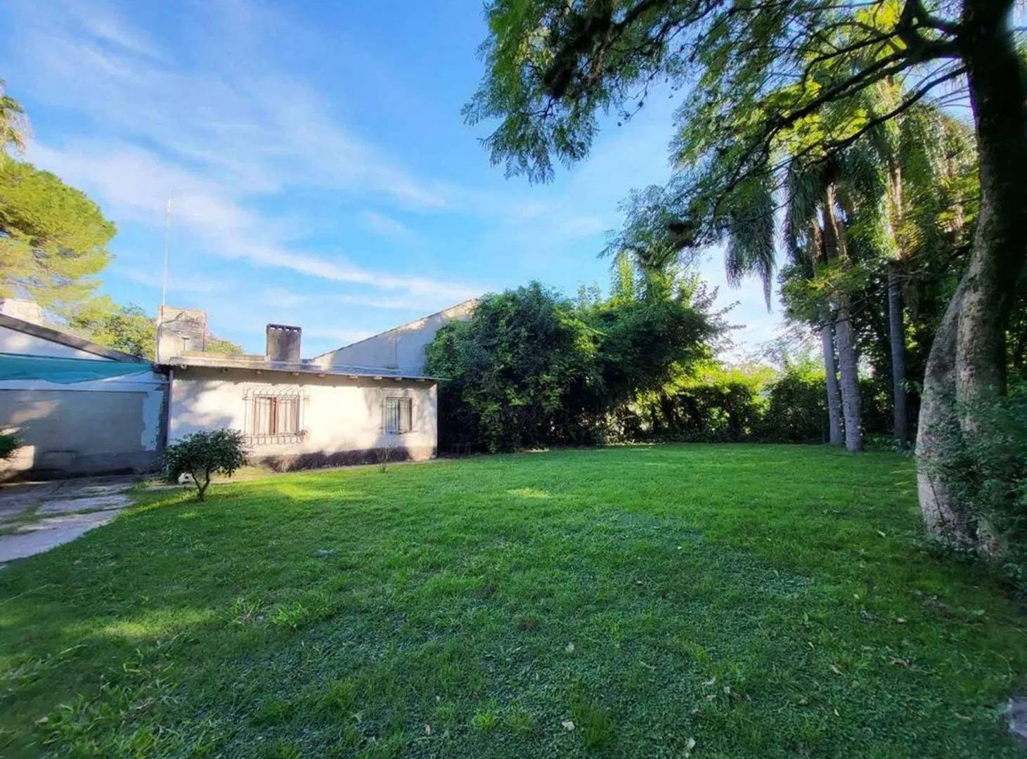 LOTE EN VENTA MONTE GRANDE EXCELENTE UBICACION 5