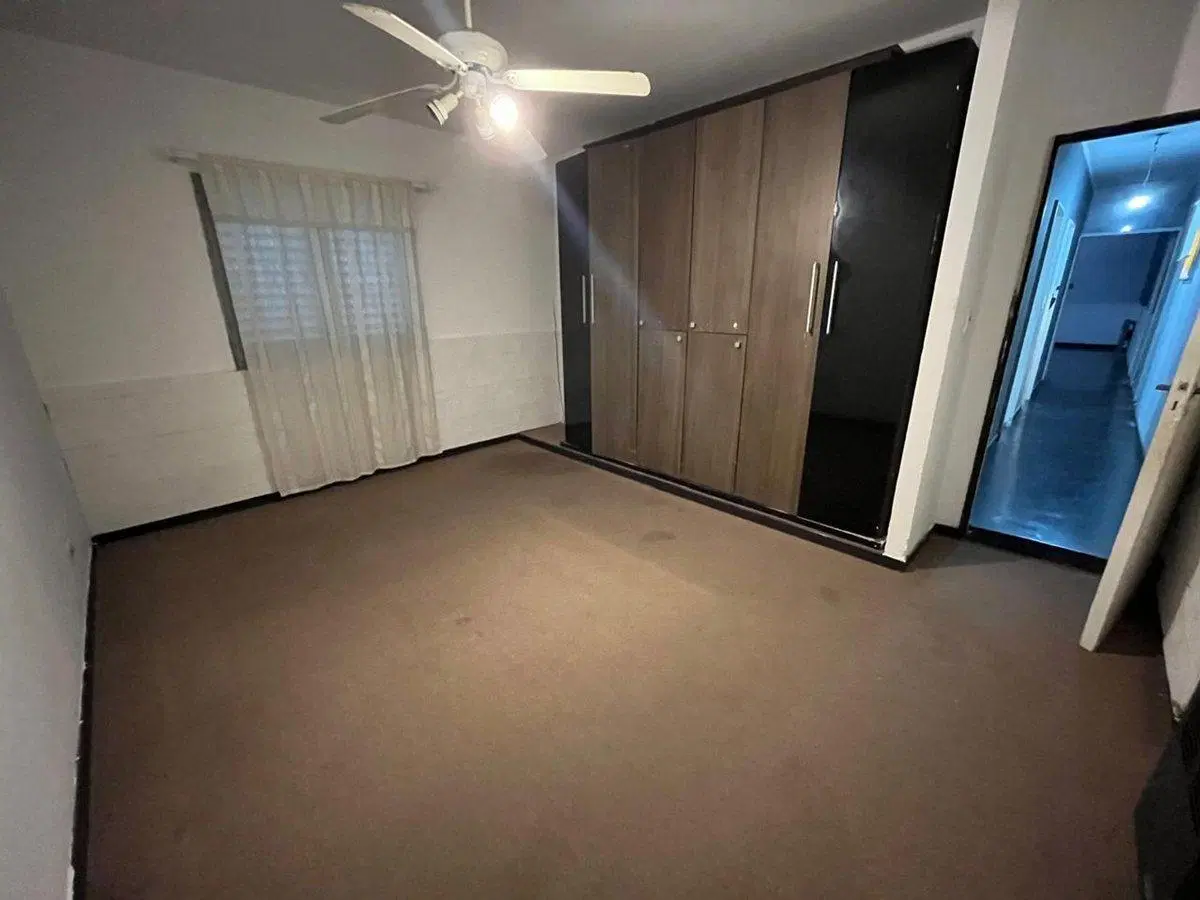 PH 4 AMBIENTES VENTA BERAZATEGUI CON PATIO 3