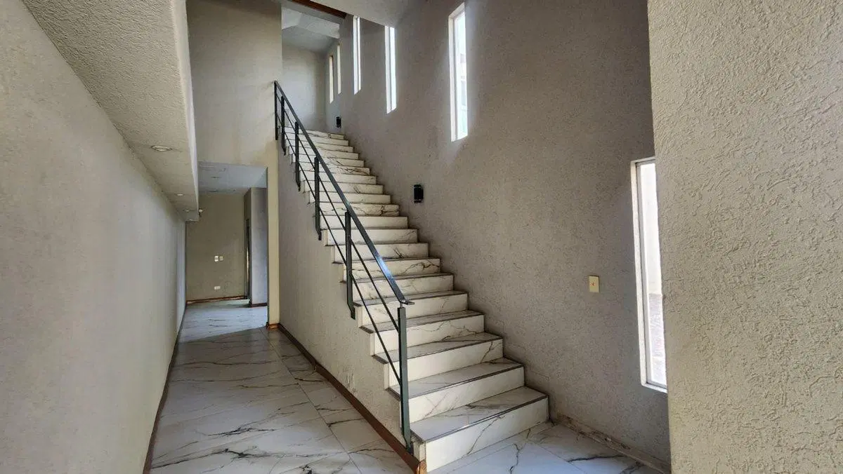 DEPARTAMENTO EN VENTA MONTE GRANDE MONOAMBIENTE 4