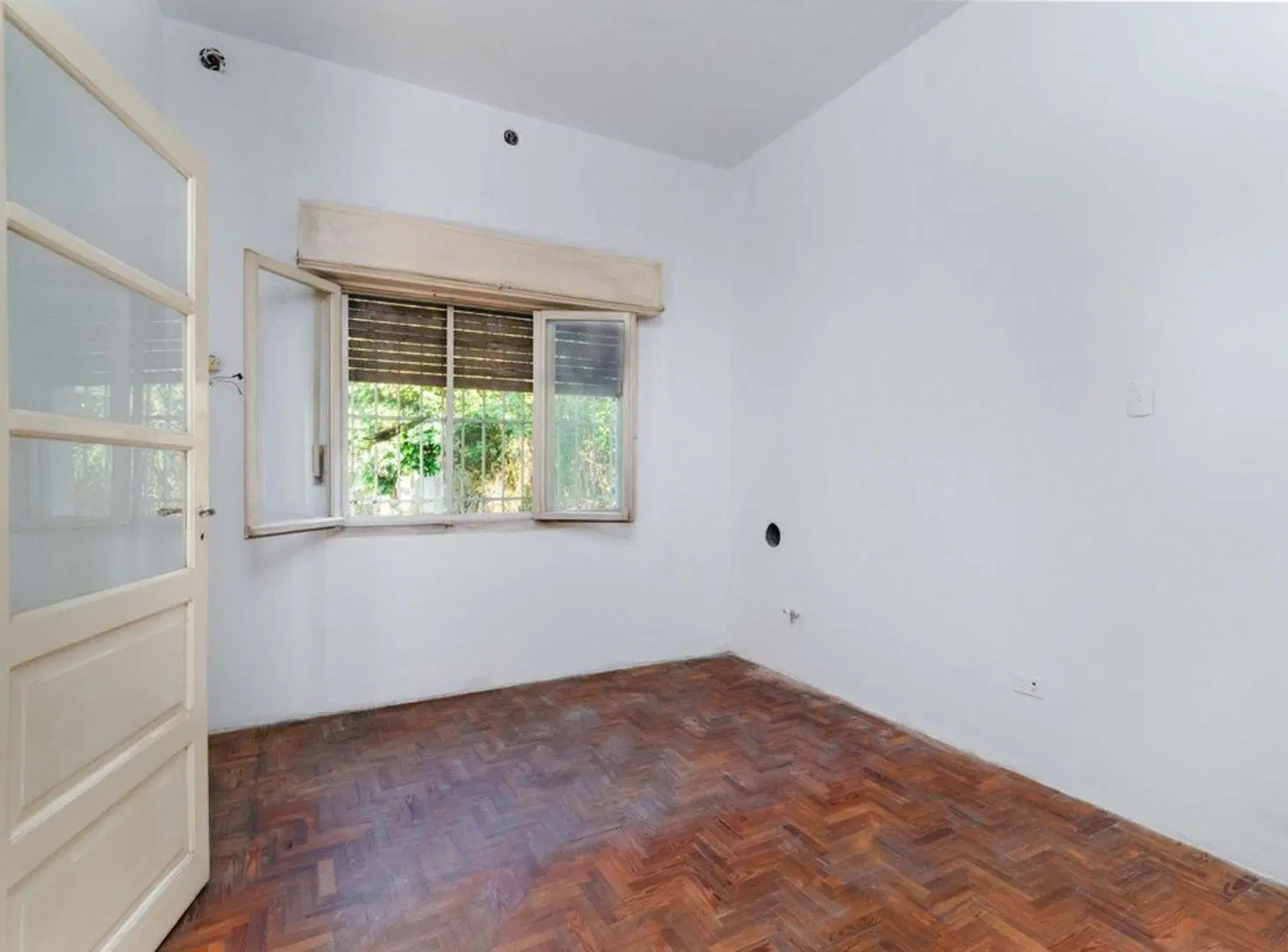 VENTA CASA 3 AMBIENTES EN BURZACO + TERRENO LIBRE 3