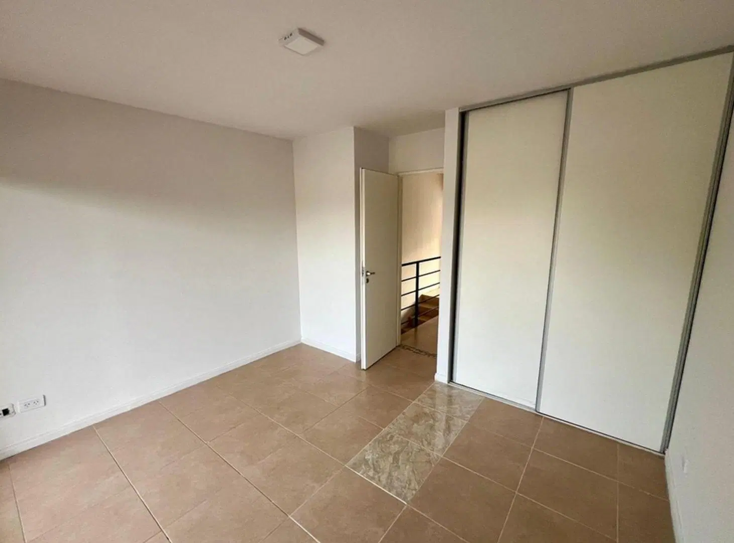 DEPARTAMENTO EN VENTA EN EZEIZA TIPO DUPLEX 4