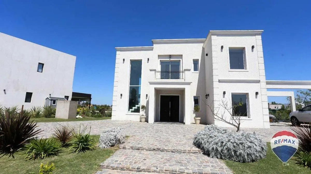 CASA EN ALQUILER 5 AMBIENTES EN CRUZ DEL SUR 8