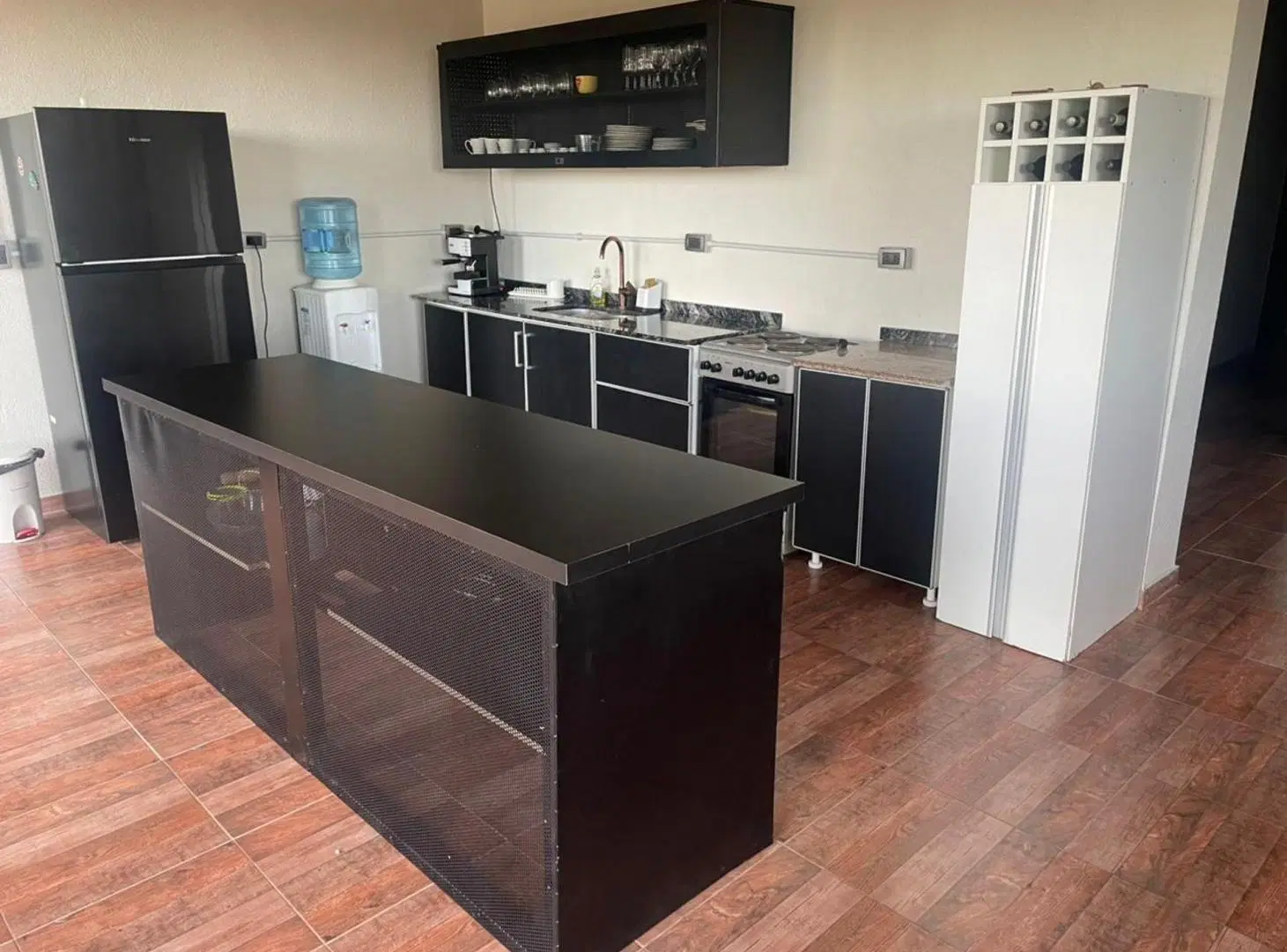 CASA 4 AMBIENTES EN ALQUILER TIEMPOS DE CANNING 2