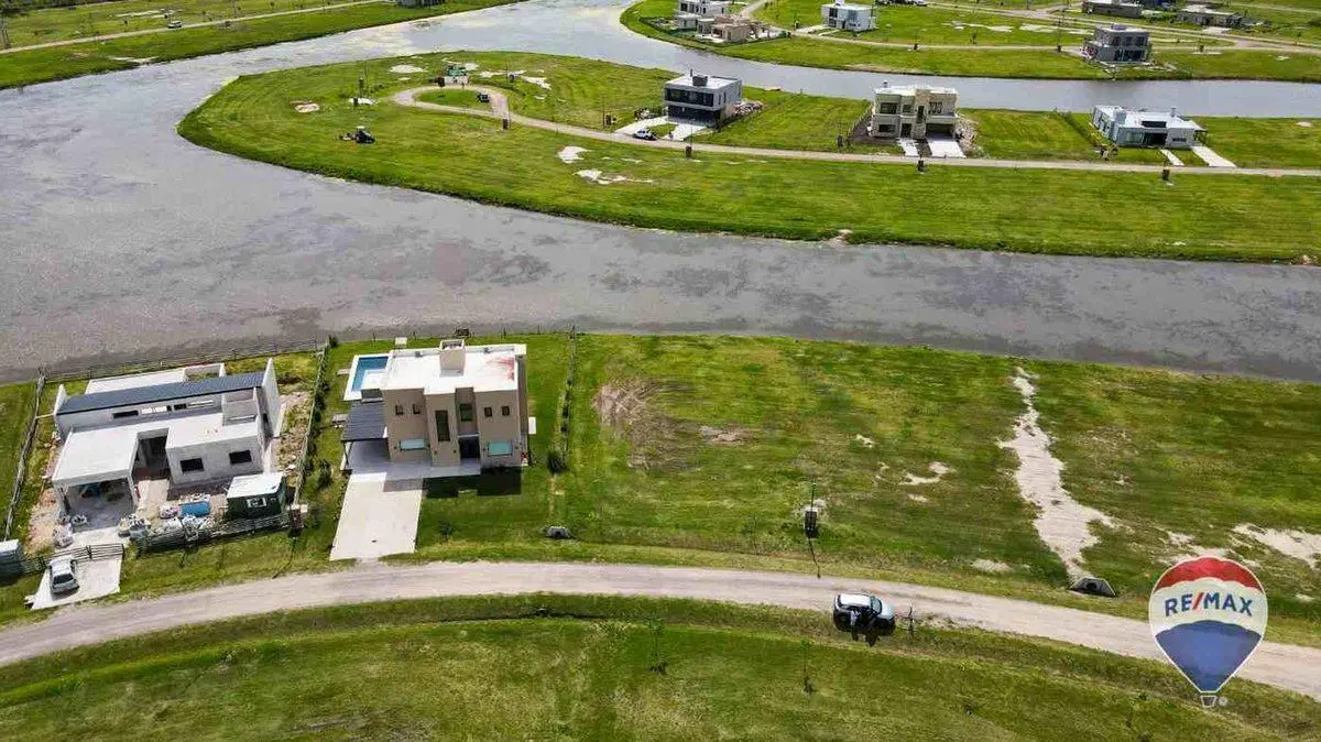 LOTE EN VENTA FINCAS DE SAN VICENTE LAGUNA 5