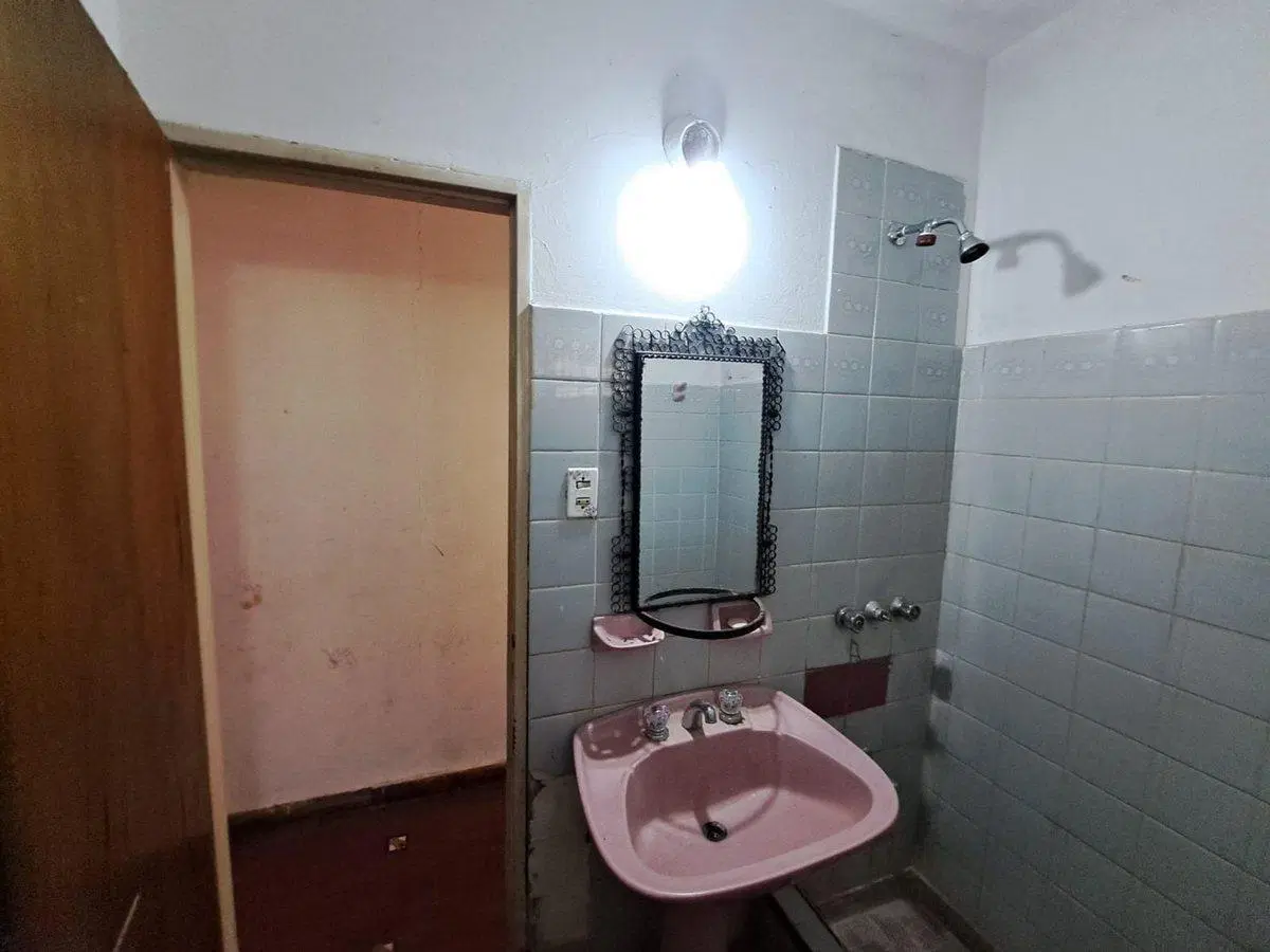 CASA 5 AMBIENTES EN VENTA EN ALEJANDRO KORN 3