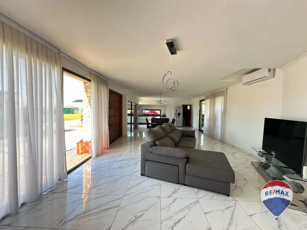 CASA 4 AMBIENTES EN VENTA EN LA ALAMEDA CANNING 8