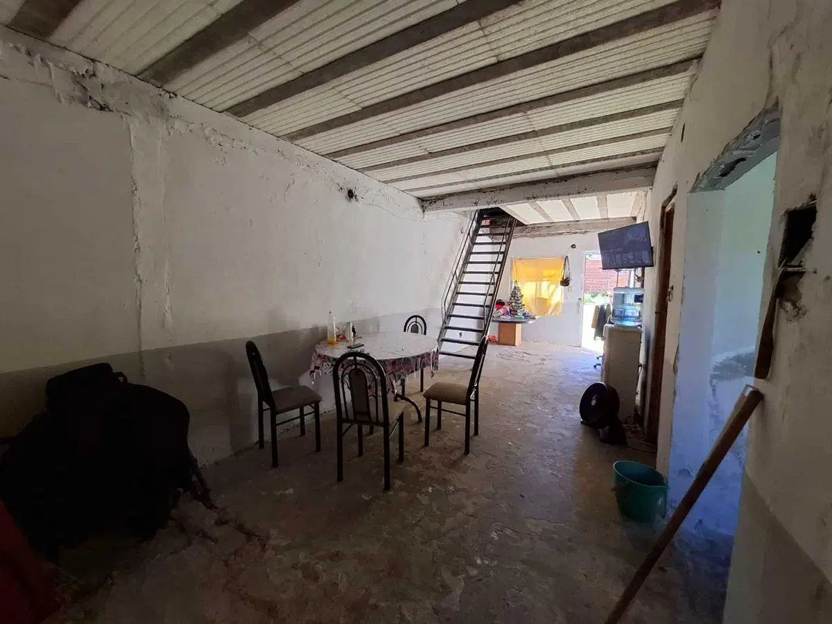 CASA 4 AMBIENTES EN VENTA EN SPEGAZZINI 4
