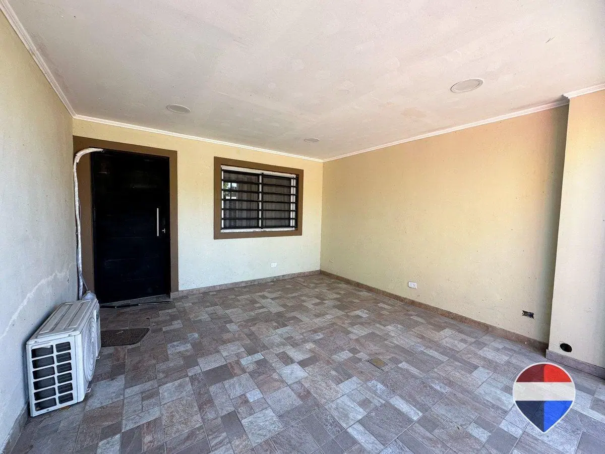 CASA 4 AMBIENTES EN VENTAEN EZEIZA APTO CREDITO 3