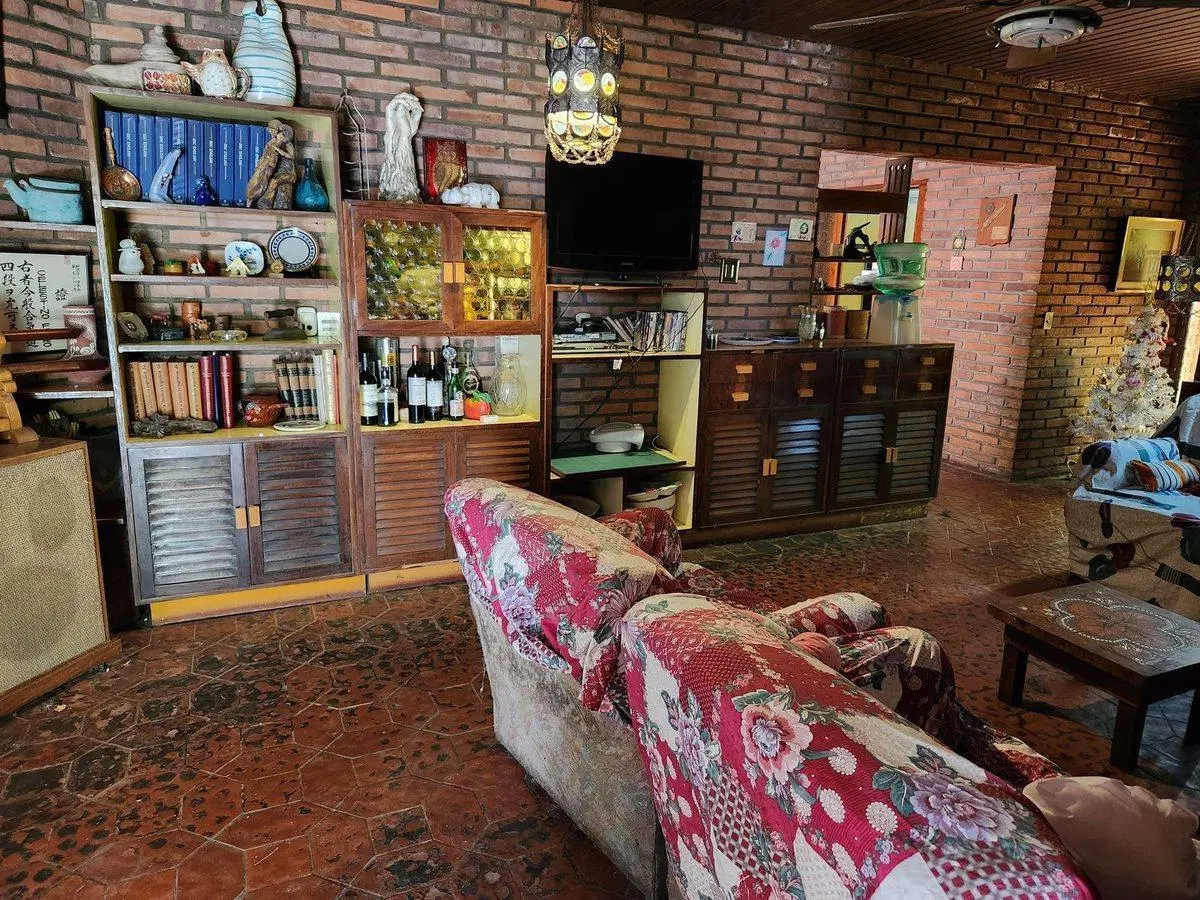 CASA 5 AMBIENTES EN VENTA ADROGUE CON PILETA 2