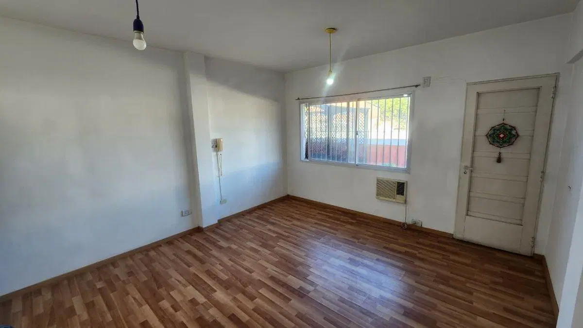 OFICINA EN VENTA MONTE GRANDE 4