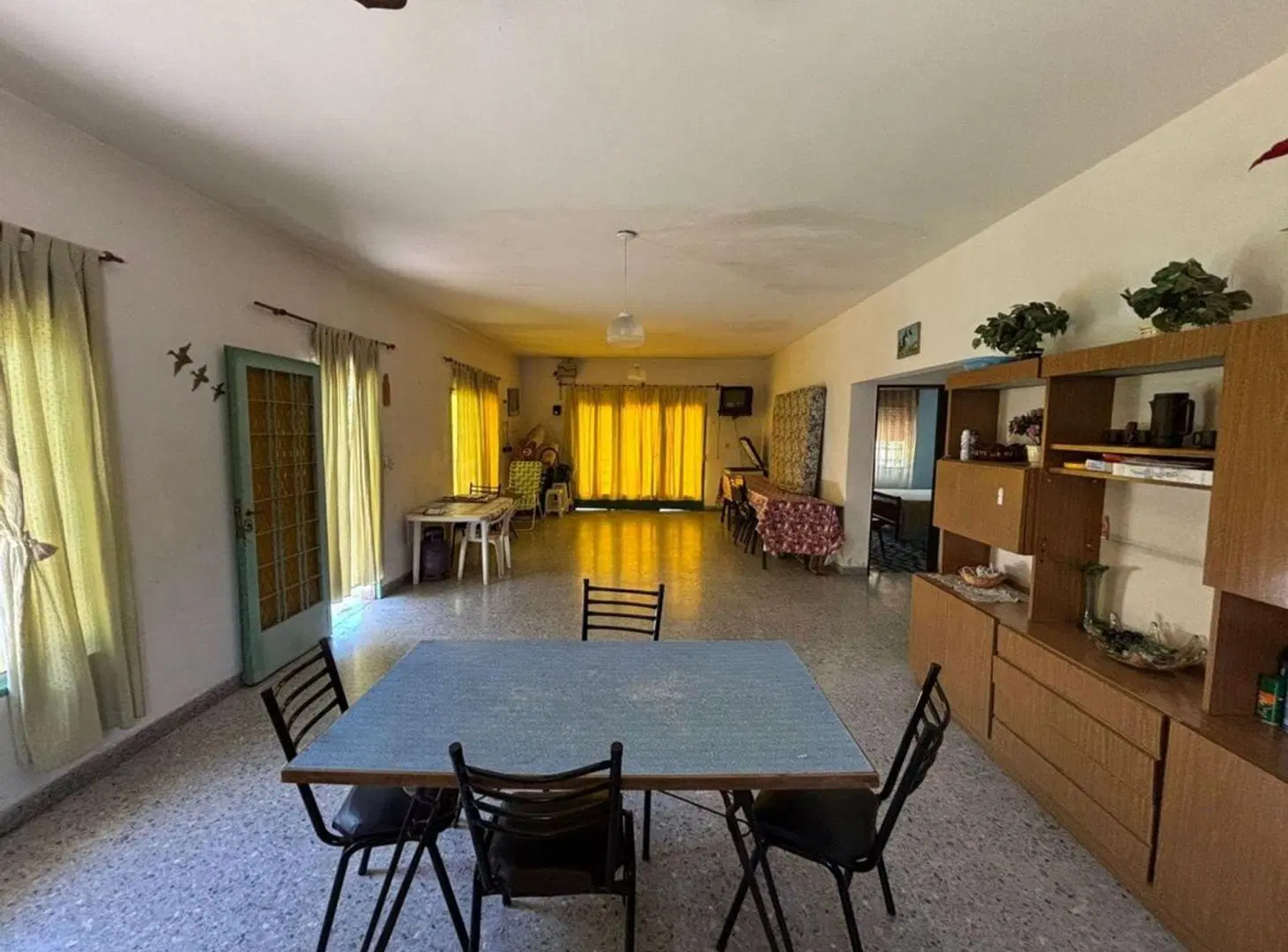 Venta Casa Quinta con cochera en Cañuelas 2