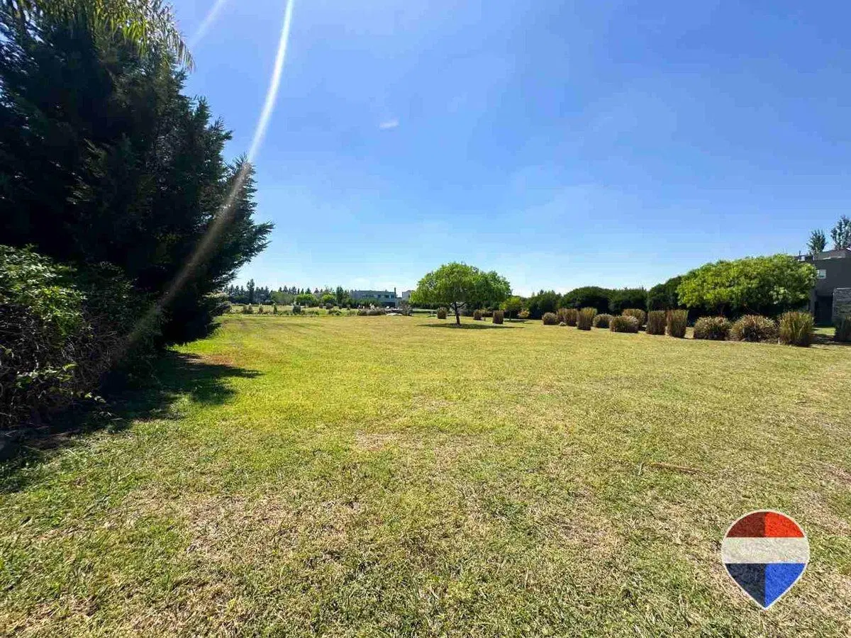 LOTE EN VENTA EN BARRIO SANTA RITA A LA LAGUNA 5