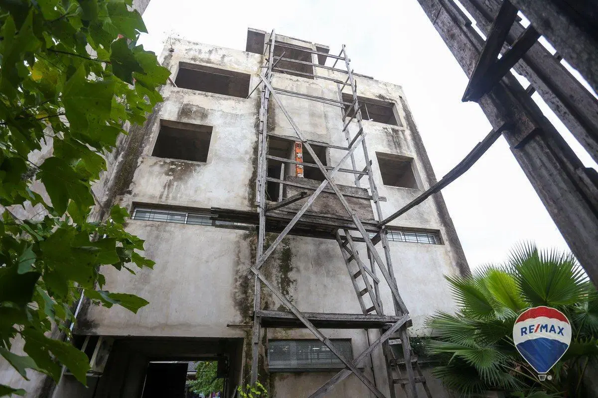 EDIFICIO A TERMINAR EN VENTA CON LOCAL 2