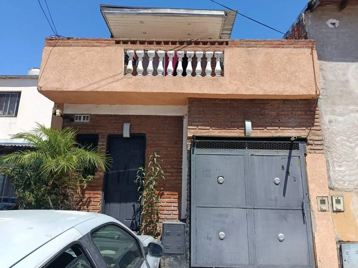 CASA 6 AMBIENTES VENTA MONTE GRANDE APTA CREDITO 2